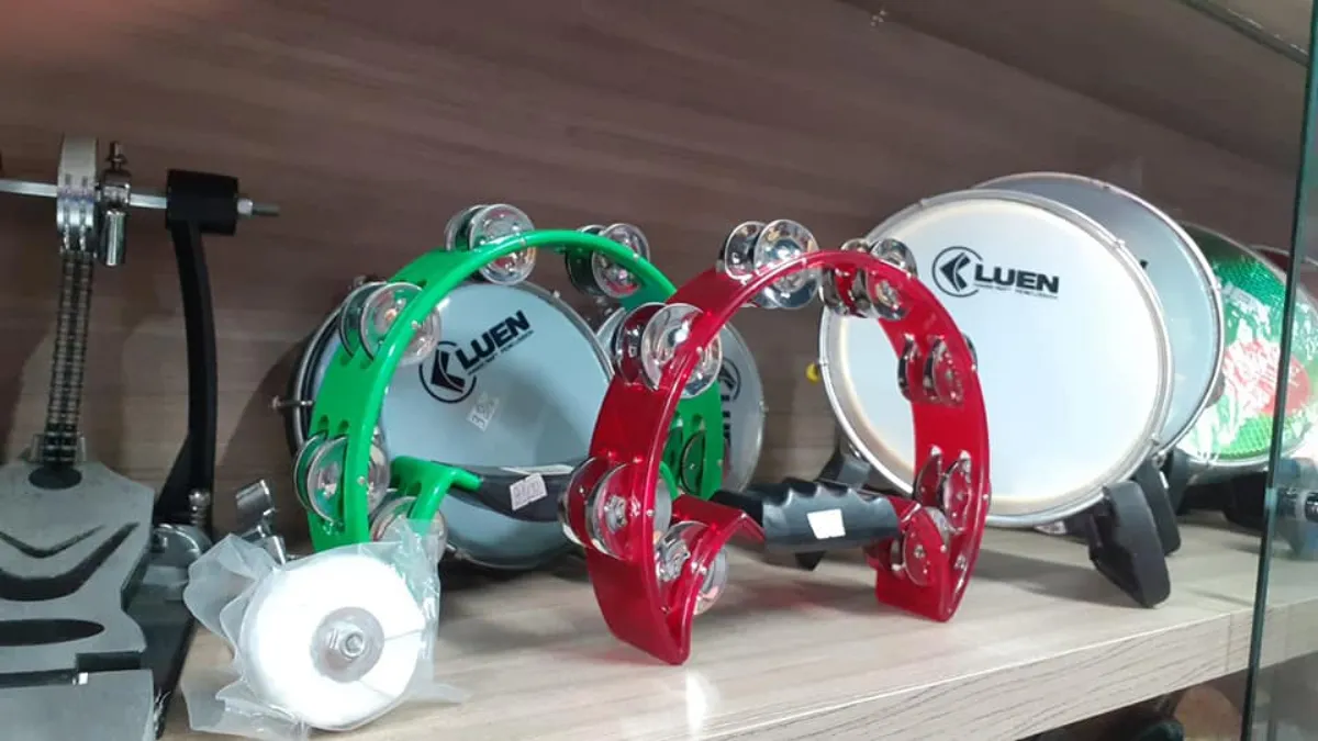 Pandeiros e panderolas Luen no Corredor Musical